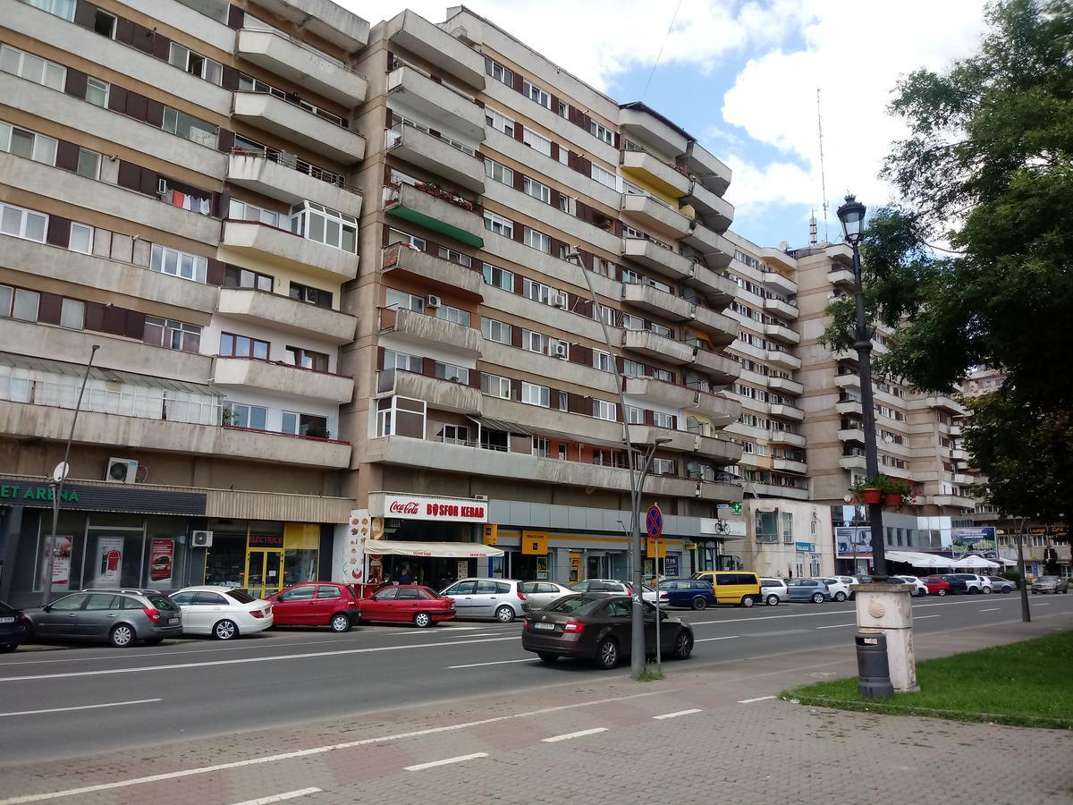 Panoramic Apartment Alba Iulia Bagian luar foto